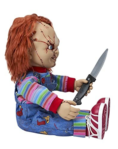 Chucky doll holding a knife