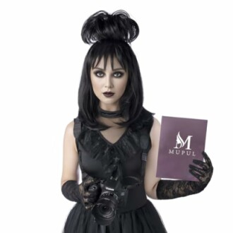 Gothic-style woman holding a camera and a folder labeled Mupul.