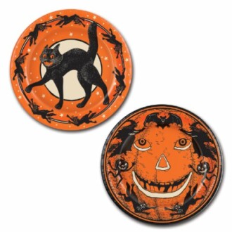 Two vintage Halloween plates with black cat and jack-o'-lantern designs.